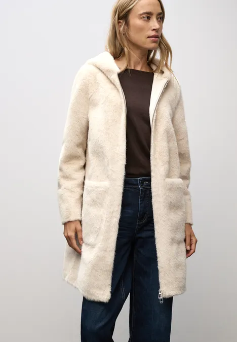 Fake Fur Mantel mit Kapuze pastel sand
