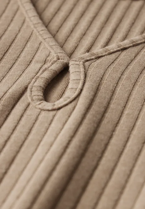 Rippstrick-Kleid honey sand mel.