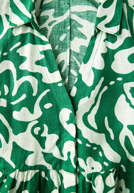 Gemustertes Leinenkleid glowing green