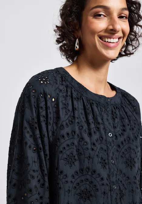 Kleid mit Lochstickerei deep blue