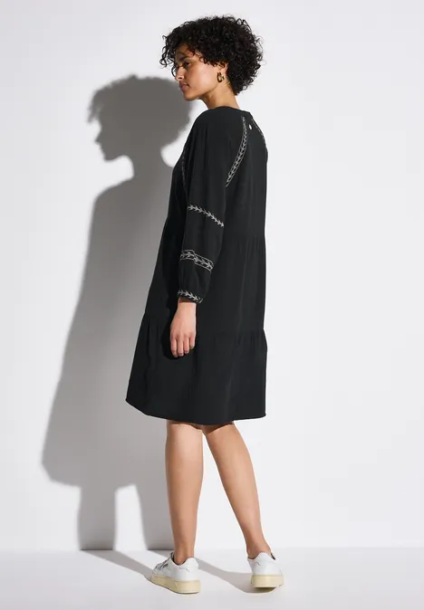 Tunika-Kleid mit Stickerei Black