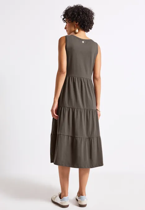 Jersey-Kleid mit Volants nomad brown