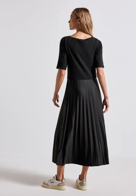 Jurk van materiaalmix Black