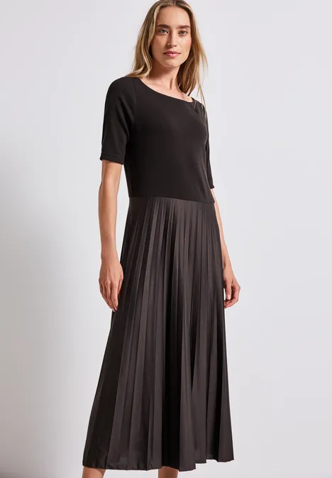 Jurk van materiaalmix deep roast brown