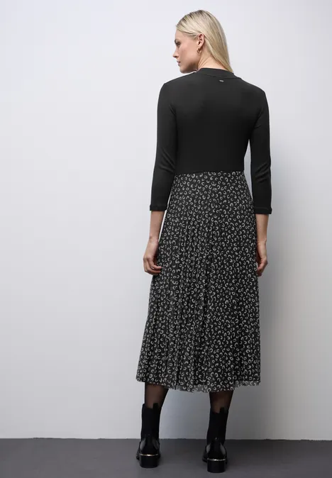 Kleid mit Plissée-Rock Black