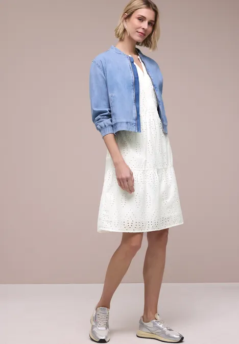 Knielanges Kleid mit Shiffleymuster off white Knielanges Kleid mit Shiffleymuster off white