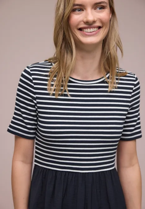 Midi-Kleid mit Strukturmix shadowed navy Midi-Kleid mit Strukturmix shadowed navy