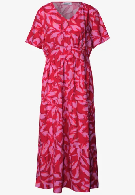 Midi-Kleid mit Print und Smok-Detail salsa red Rotes Midikleid mit floralem Blattmuster, V-Ausschnitt, kurzen Ärmeln und tailliertem Schnitt.