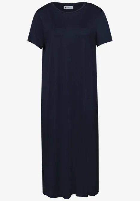 Midi-jurk met korte mouwen en splitdetail shadowed navy Een eenvoudig, donkerblauw maxi-T-shirtjurk met korte mouwen en een rechte, vloeiende stof.