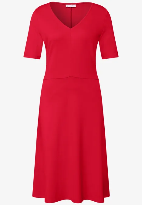 Knielange jersey jurk met korte mouwen salsa red Rode midi-jurk met V-hals en korte mouwen.