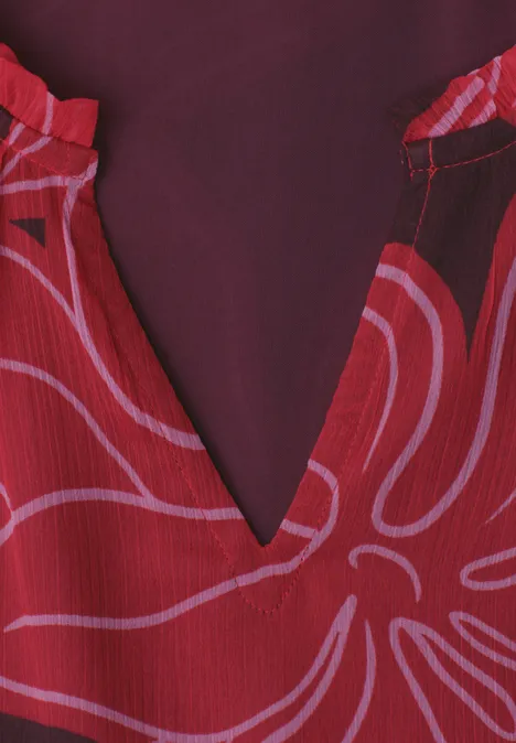 Maxi-Kleid aus Chiffon mit Print salsa red Rotes ärmelloses Oberteil mit abstraktem Blumenmuster und V-Ausschnitt
