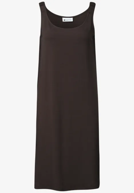 Knielanges Kleid mit gerafften Trägern espresso brown Einfaches braunes ärmelloses Midikleid mit weitem Rundhalsausschnitt.