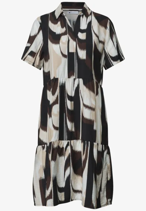 Korte mouwen overhemdjurk tot op de knie met abstracte zwarte, witte en beige print.