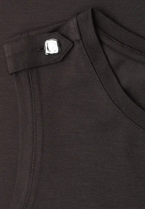 Knielanges Kleid mit Rundhals und Knopfdetail black coffee Kurzes braunes Tank-Top mit Schulterpasse und silbernem Zierknopf