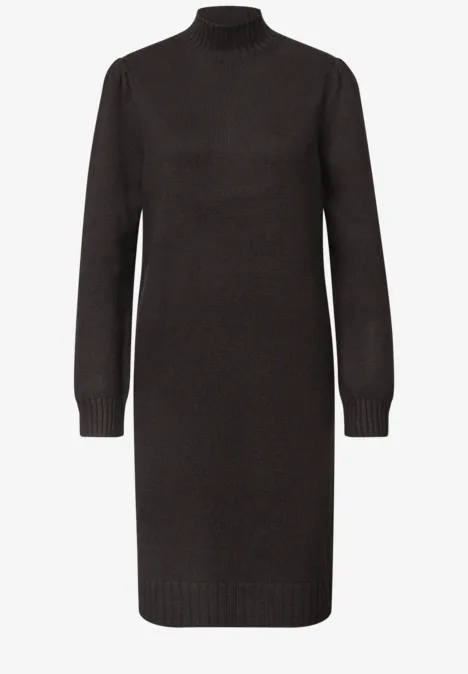 Schwarzes Strickkleid mit Rollkragen und langen Ärmeln