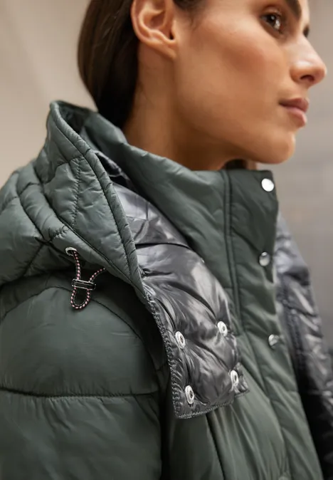 Manteau matelassé à capuche verdant green