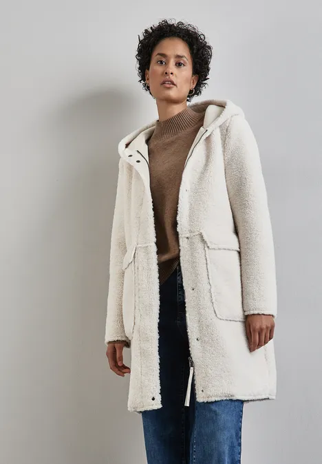 Manteau en peluche avec capuche snow cream