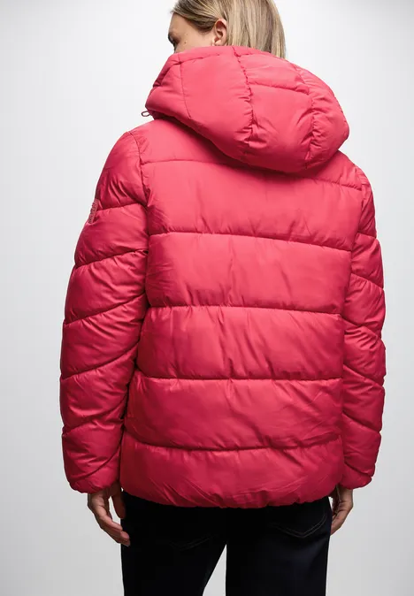 Kort gewatteerd jack carpet red