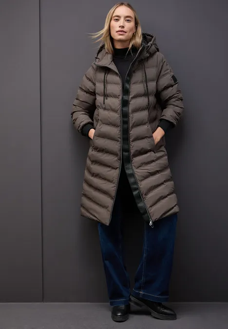 Jacke mit geklebten Nähten nomad brown