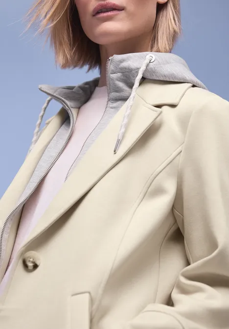 Coat met inlegwerk powder beige