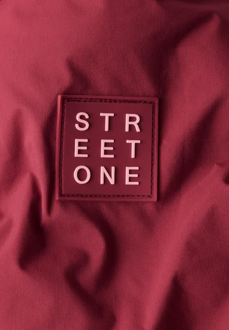 Kort jasje met gelijmde stiksels vintage red Dieprode stof met een opgenaaid label 'STREET ONE'.