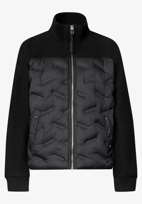 Schwarze Jacke mit gesteppter, wattierter Vorderseite, Reißverschluss und kontrastierenden Ärmeln und Kragen