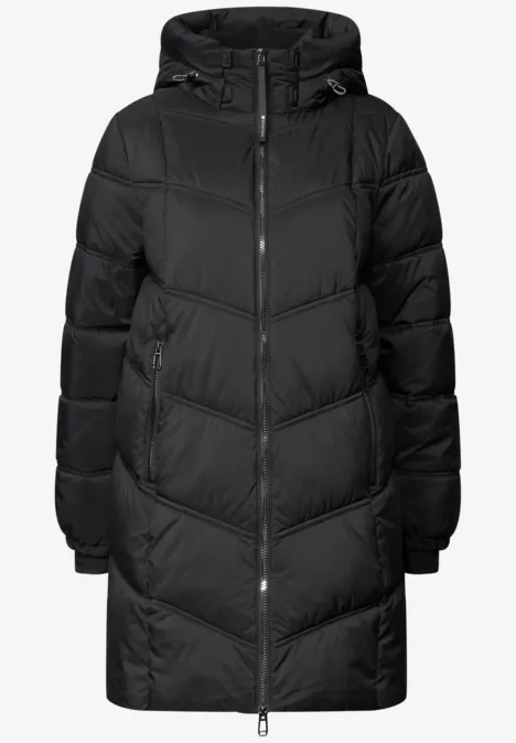 Lange Pufferjacke mit Kapuze Black Ein langer, schwarzer Steppmantel mit Kapuze.