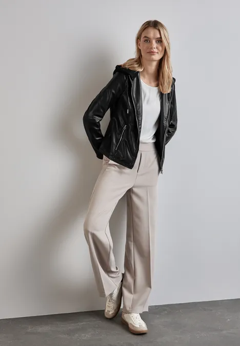 Jacke in Leder-Optik Black