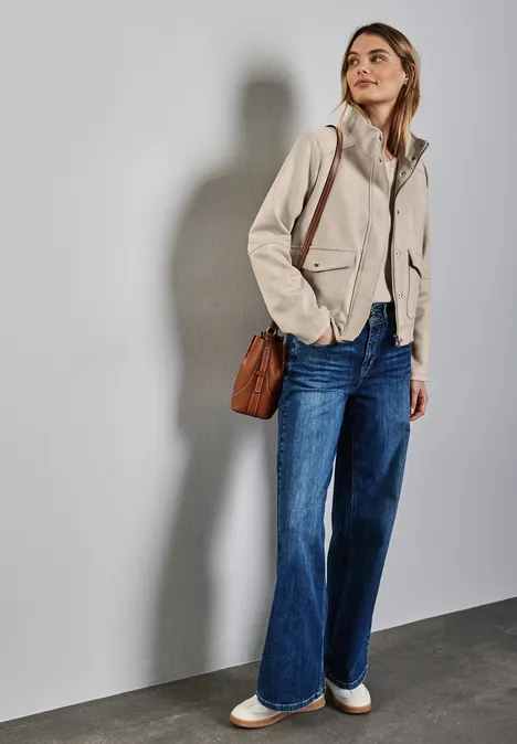Kurze Velours-Jacke pearly sand