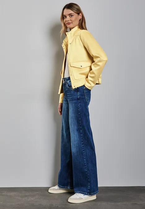 Kurze Velours-Jacke vanilla yellow