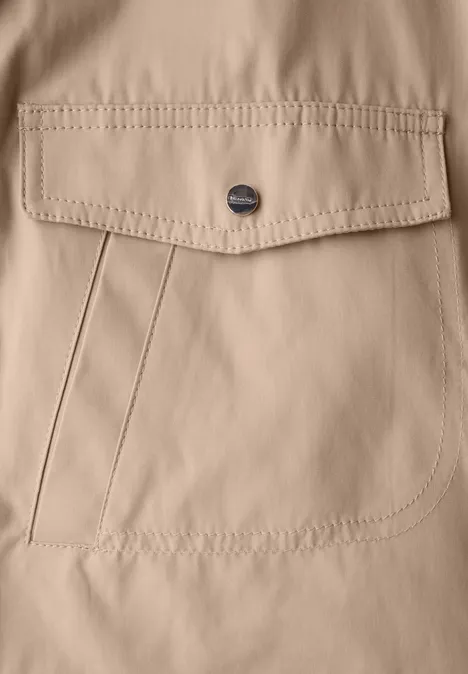 Kurze Jacke mit Stehkragen desert beige