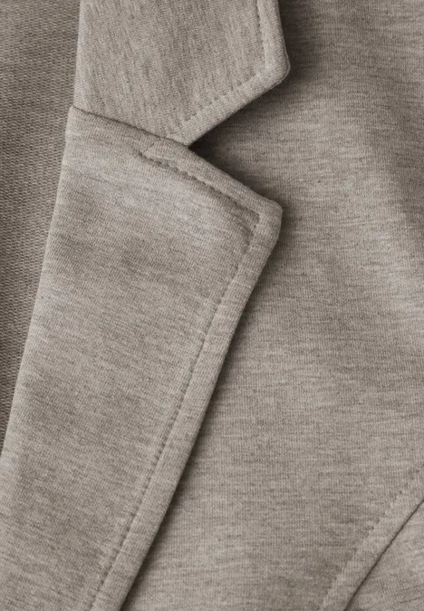 Basic Blazer toffee crunch mel.