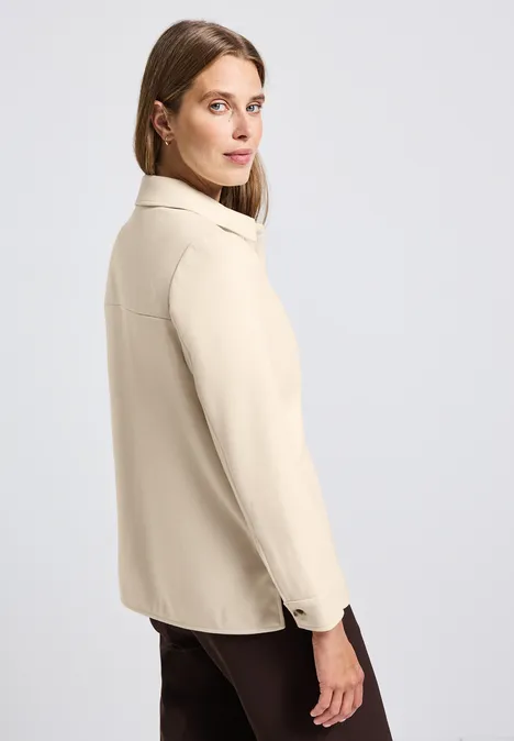 Overshirt In Wolloptik pastel sand