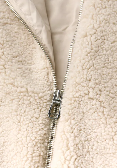 Teddy-Jacke mit Details soft fawn beige