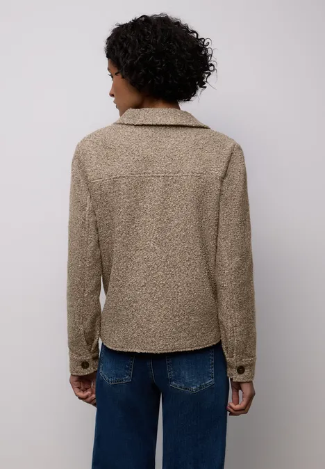 Overshirt in Wolloptik light terra mocha mel. Overshirt in Wolloptik light terra mocha mel.