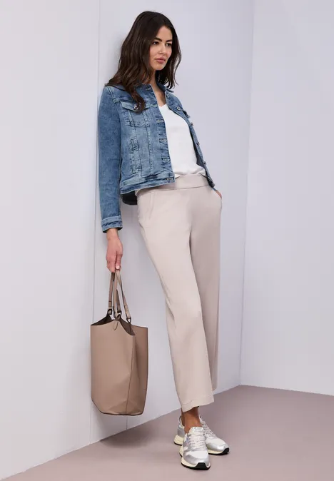 Jeansjacke mit Brusttaschen und Knöpfen Medium Blue Wash