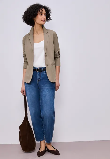 Blazer de base light terra mocha mel.