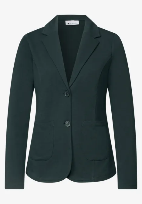 Dunkelgrüner Damenblazer mit Zwei-Knopf-Verschluss und aufgesetzten Taschen.