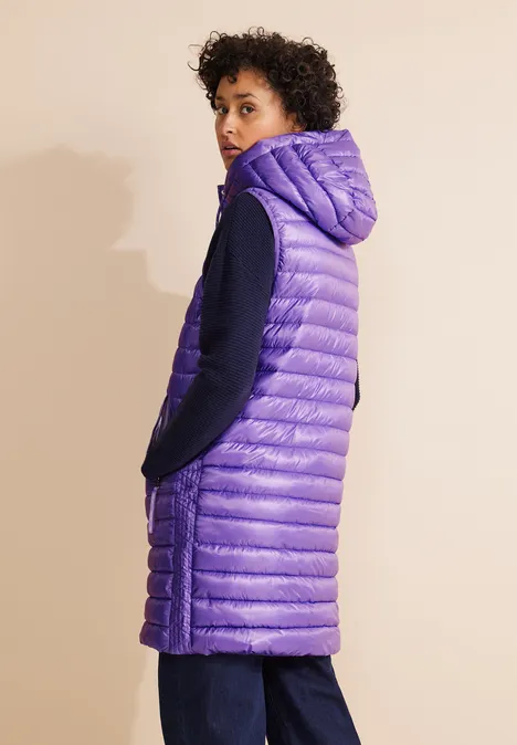 Long Kapuzen Steppweste shiny lilac