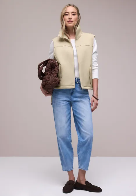 Kort vest met trekkoord smoke beige mel.