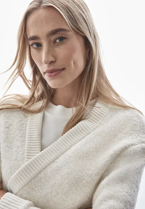 Bouclé-Cardigan lucid white
