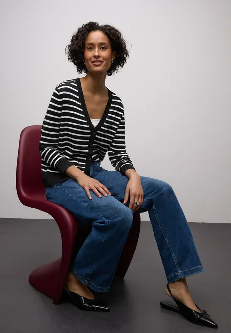 Gestreifter Cardigan Black Gestreifter Cardigan Black