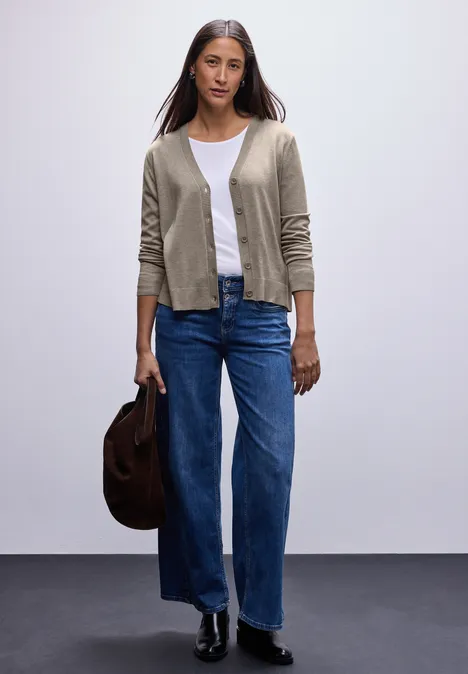 Vest met V-hals mocha dream mel.