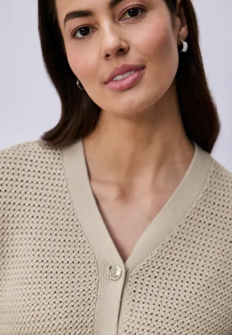 Vest met korte mouwen, V-hals en structuur clay sand Vest met korte mouwen, V-hals en structuur clay sand