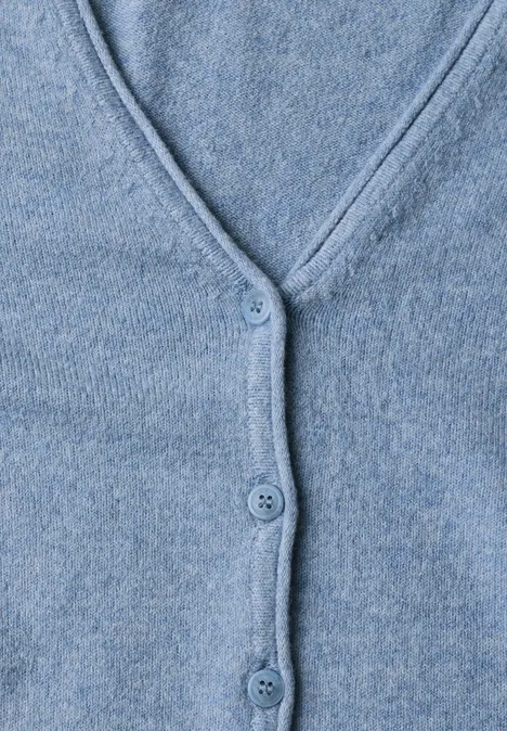 Cadigan mit V-Neck und Knopfleiste northern blue mel. Hellblauer, gestrickter Cardigan mit V-Ausschnitt und Knopfleiste.