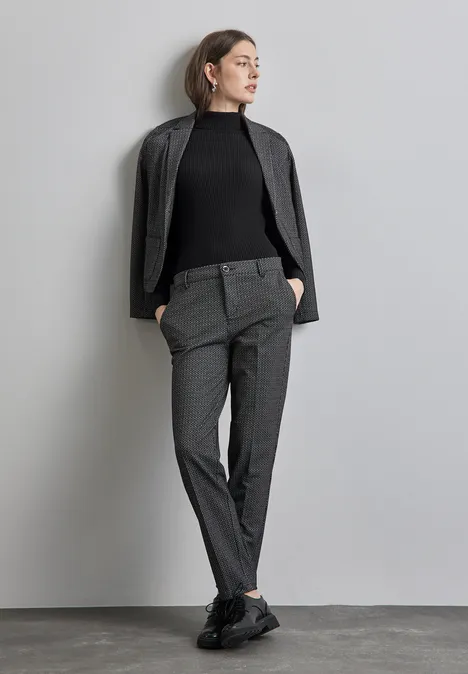 Basic Rollkragen-Pullover Black