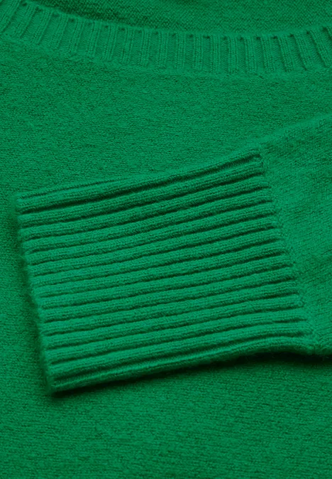 Dolman Pullover vibrant green
