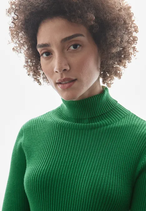 Basic Rollkragen-Pullover vibrant green