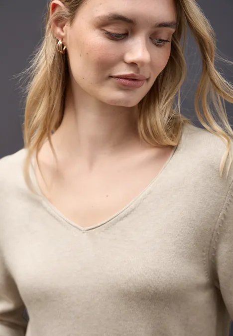 V-Neck Pullover tusk cream mel.
