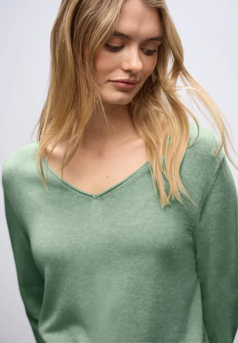 V-Neck Pullover serene green mel.